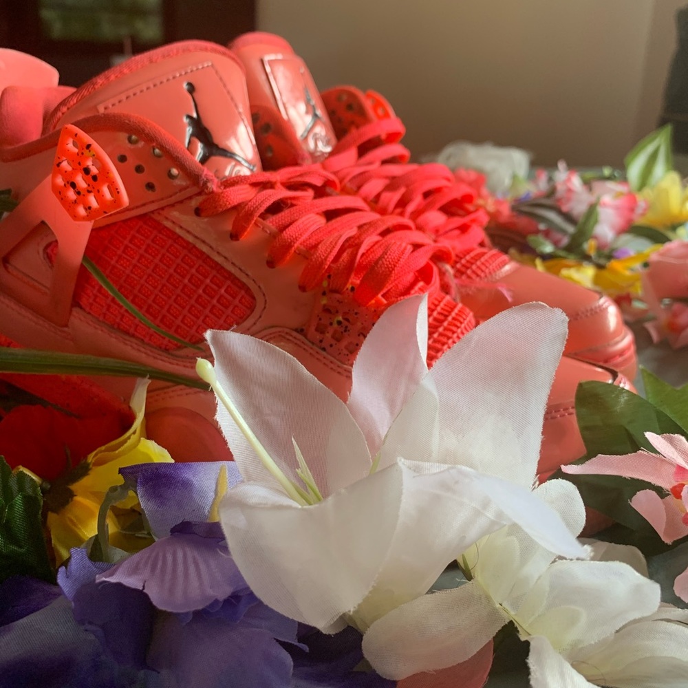 Pink retro 4s